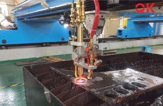 Flame-cutting machine torch sprinklers